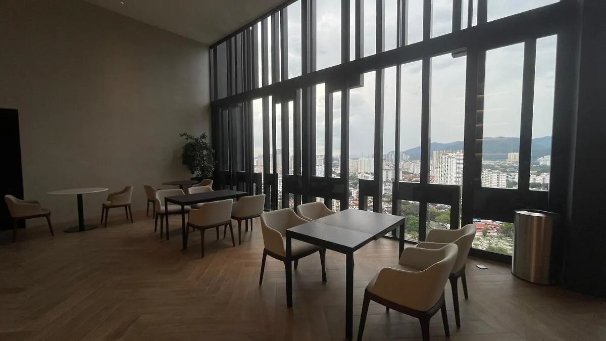 2Br Georgetown Luxury Suite #Rooftoppool #Beacon Malasia